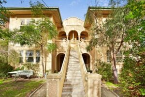 Melbourne Agent fined $330,000 for underquoting