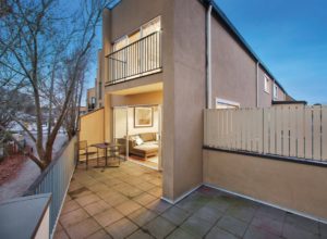 6/2 Melville Road